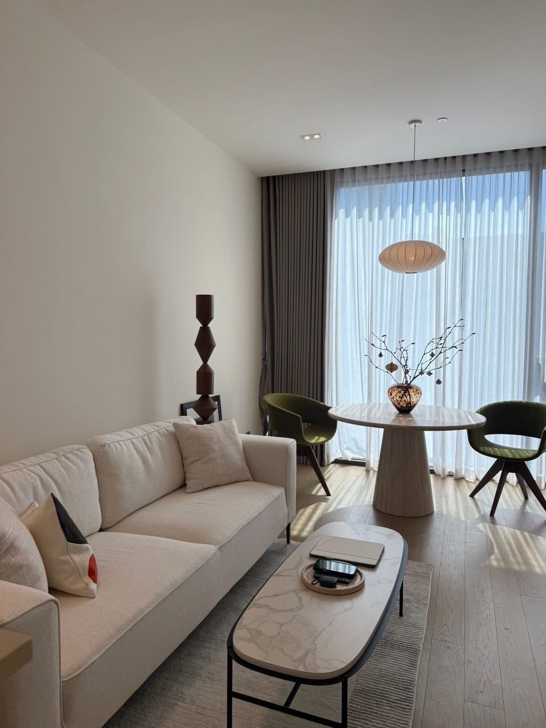 Strand Thonglor - Image 1